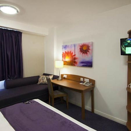 Dundee East Premier Travel Inn מראה חיצוני תמונה