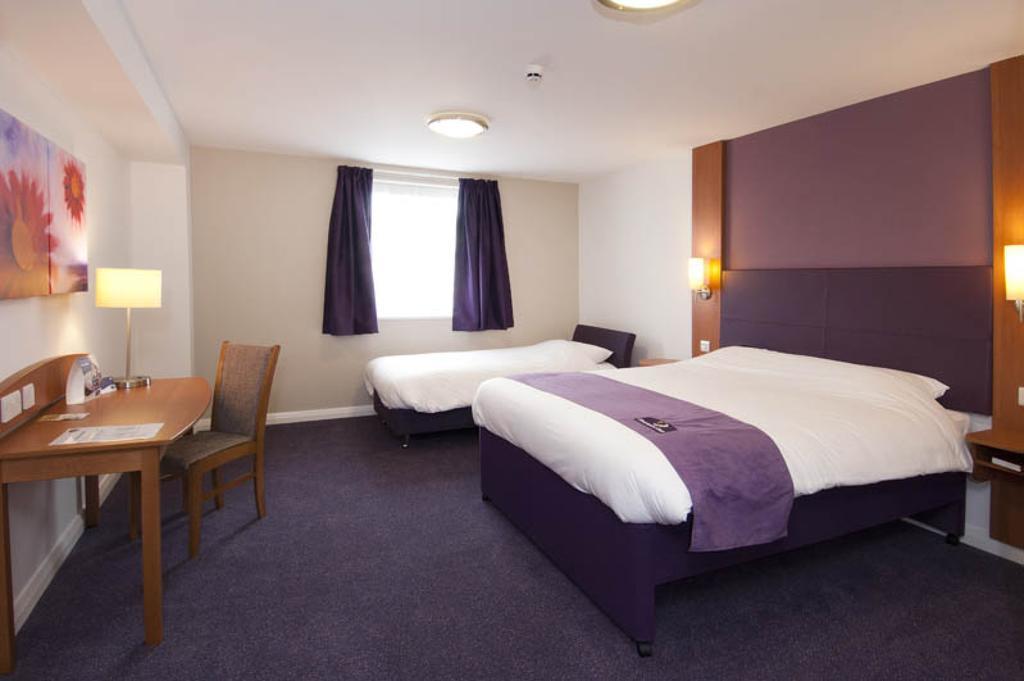 Dundee East Premier Travel Inn חדר תמונה