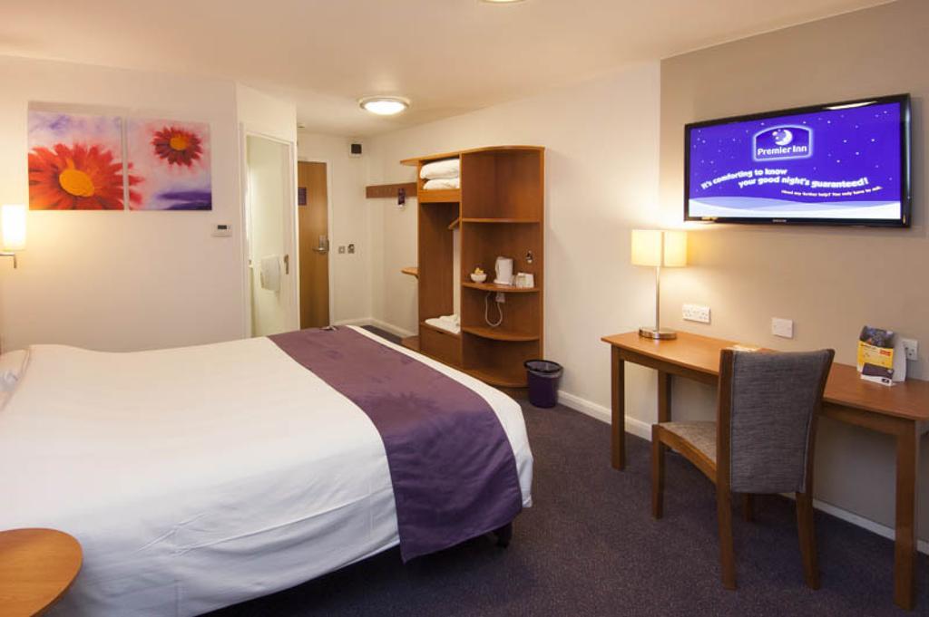 Dundee East Premier Travel Inn מראה חיצוני תמונה