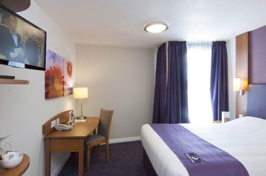 Dundee East Premier Travel Inn חדר תמונה
